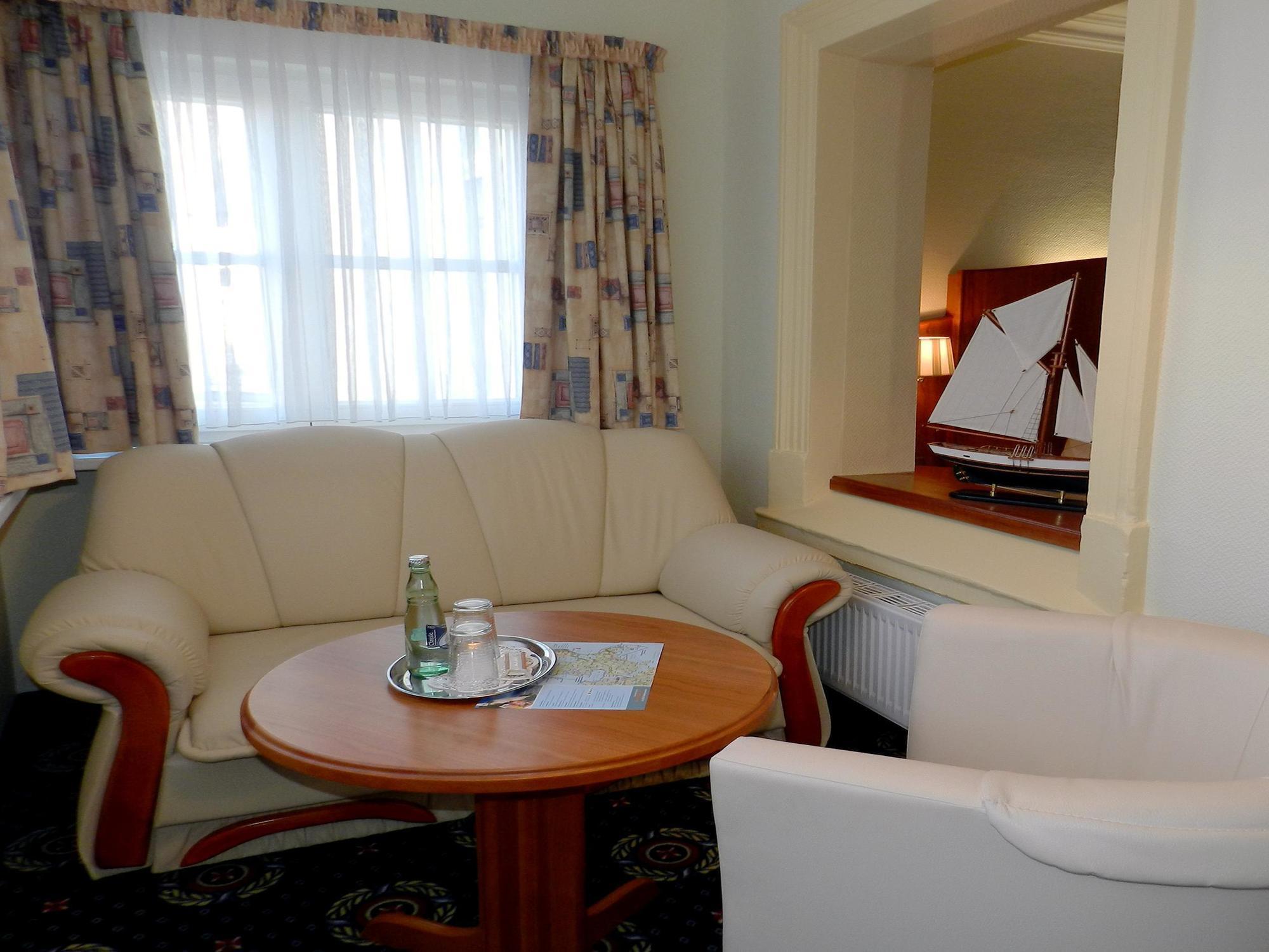 Hotel Deutsche Flagge Binz Ngoại thất bức ảnh
